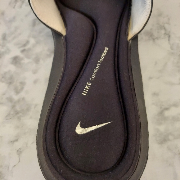 Pre-owned 2015 nike comfort slides - Picture 6 of 8